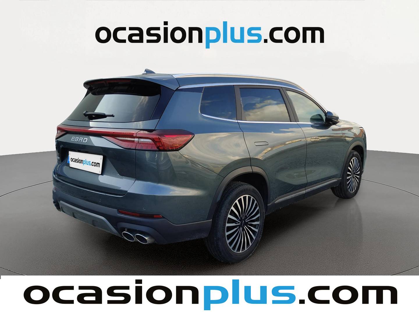 Foto trasera EBRO S800 EBRO S800 1.6 TGDI Premium DCT (147 CV) 7 Plazas derecha