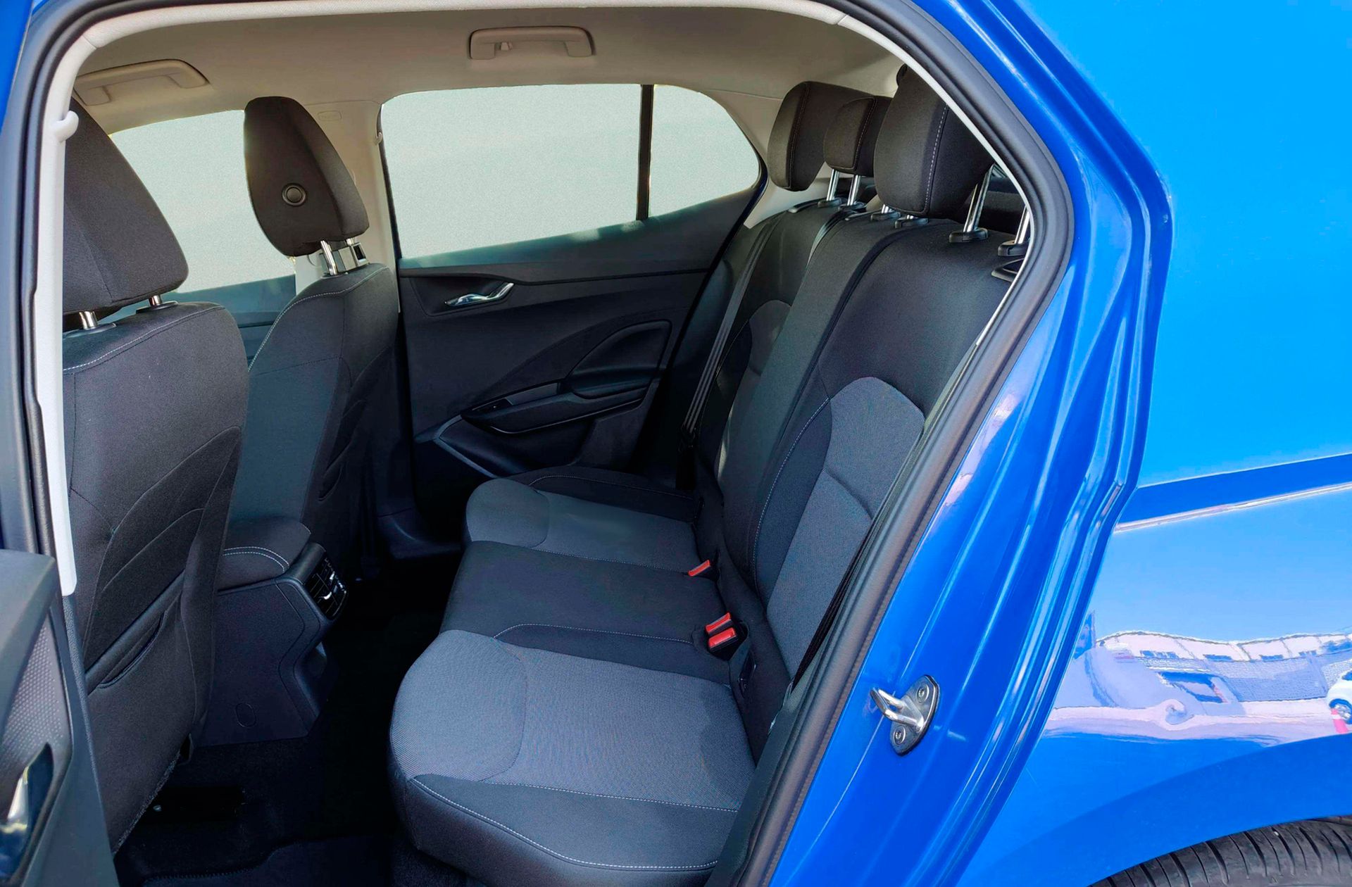 Škoda Fabia 1.0 MPI Ambition - foto 10
