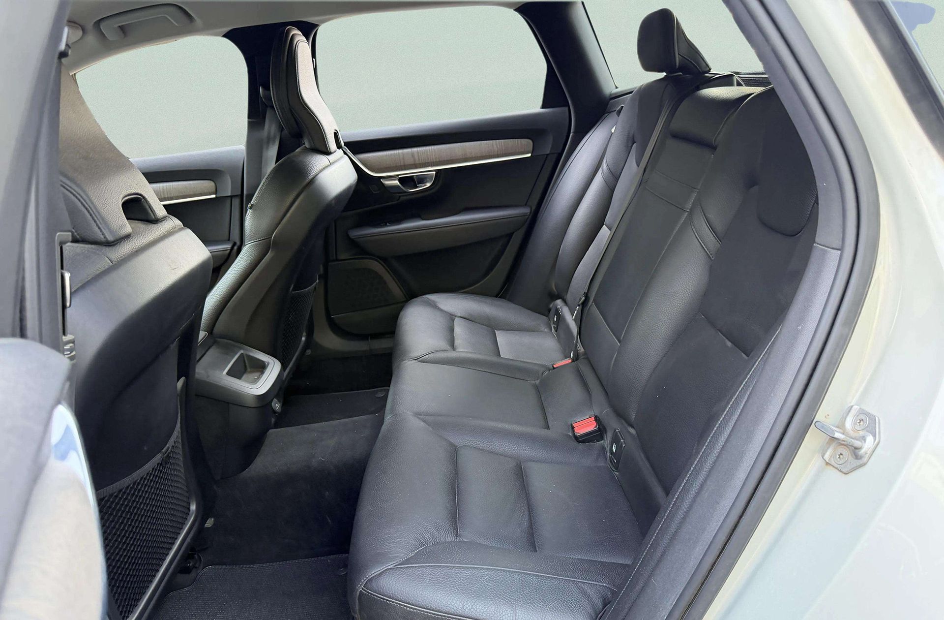 Volvo V90 B4 D AWD - foto 11