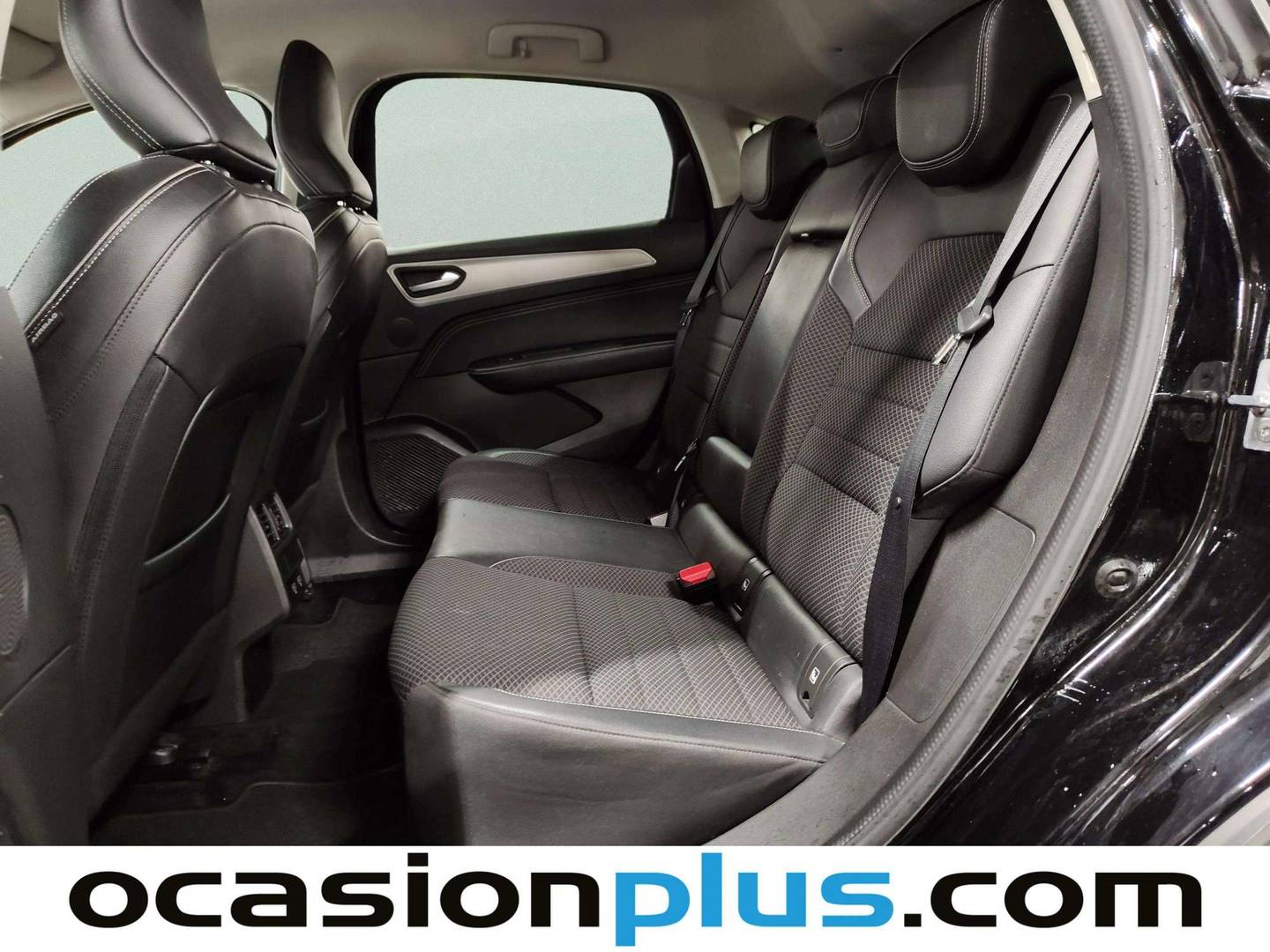 Foto asientos traseros Renault Arkana Renault Arkana Techno TCe 140 Mild hybrid EDC (140 CV)
