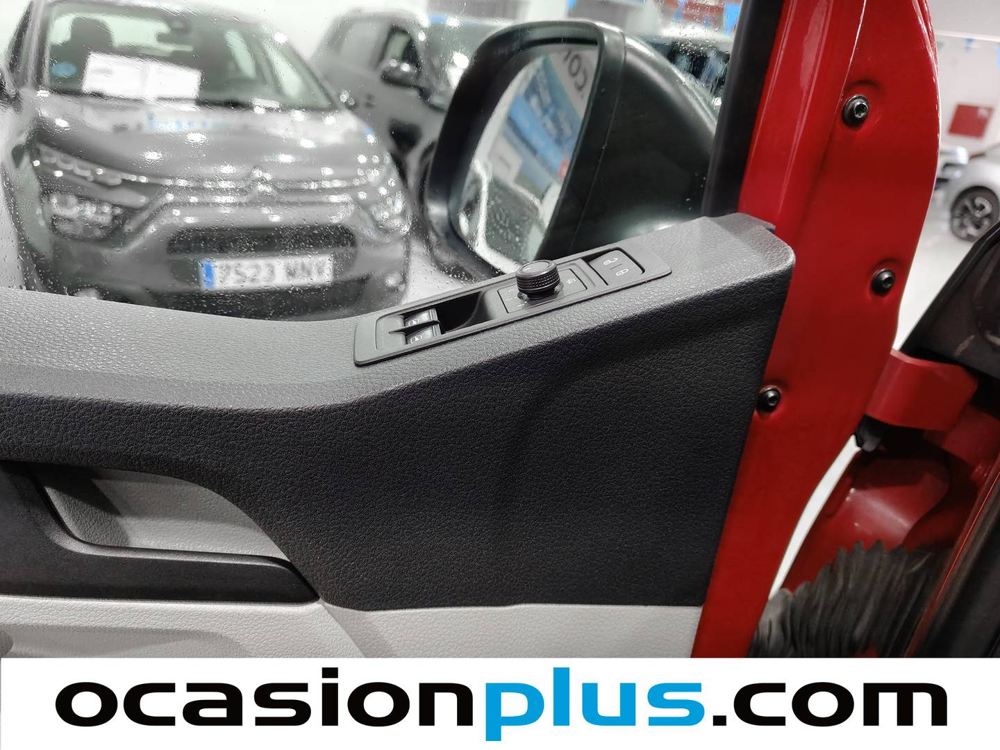 Foto Volkswagen Caravelle Volkswagen Caravelle Trendline Batalla Corta 2.0 TDI BMT (102 CV) 9 Plazas