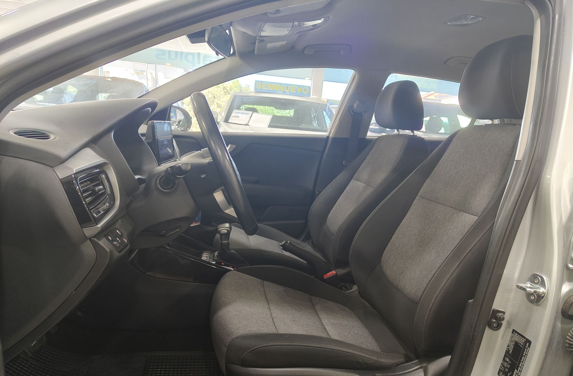 Kia Stonic 1.0 T-GDi Drive - foto 11