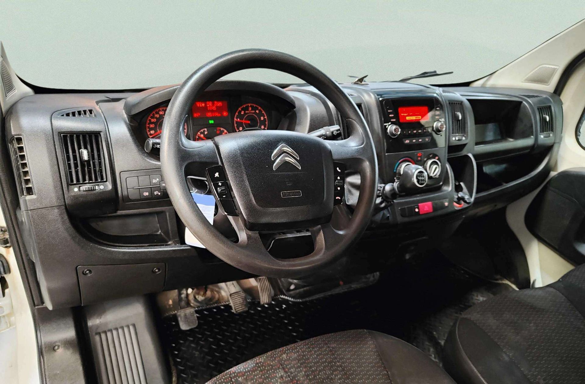 Citroën Jumper BlueHDi 130 35 L3 - foto 6