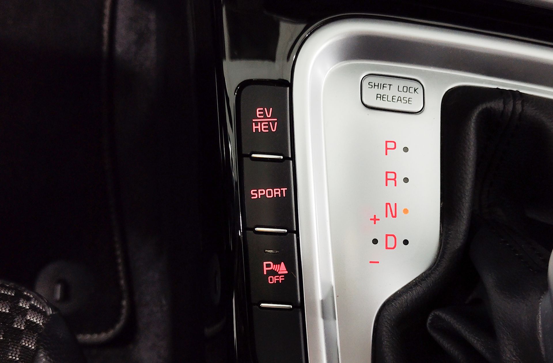 Kia Ceed 1.6 GDi PHEV E-Tech - foto 44