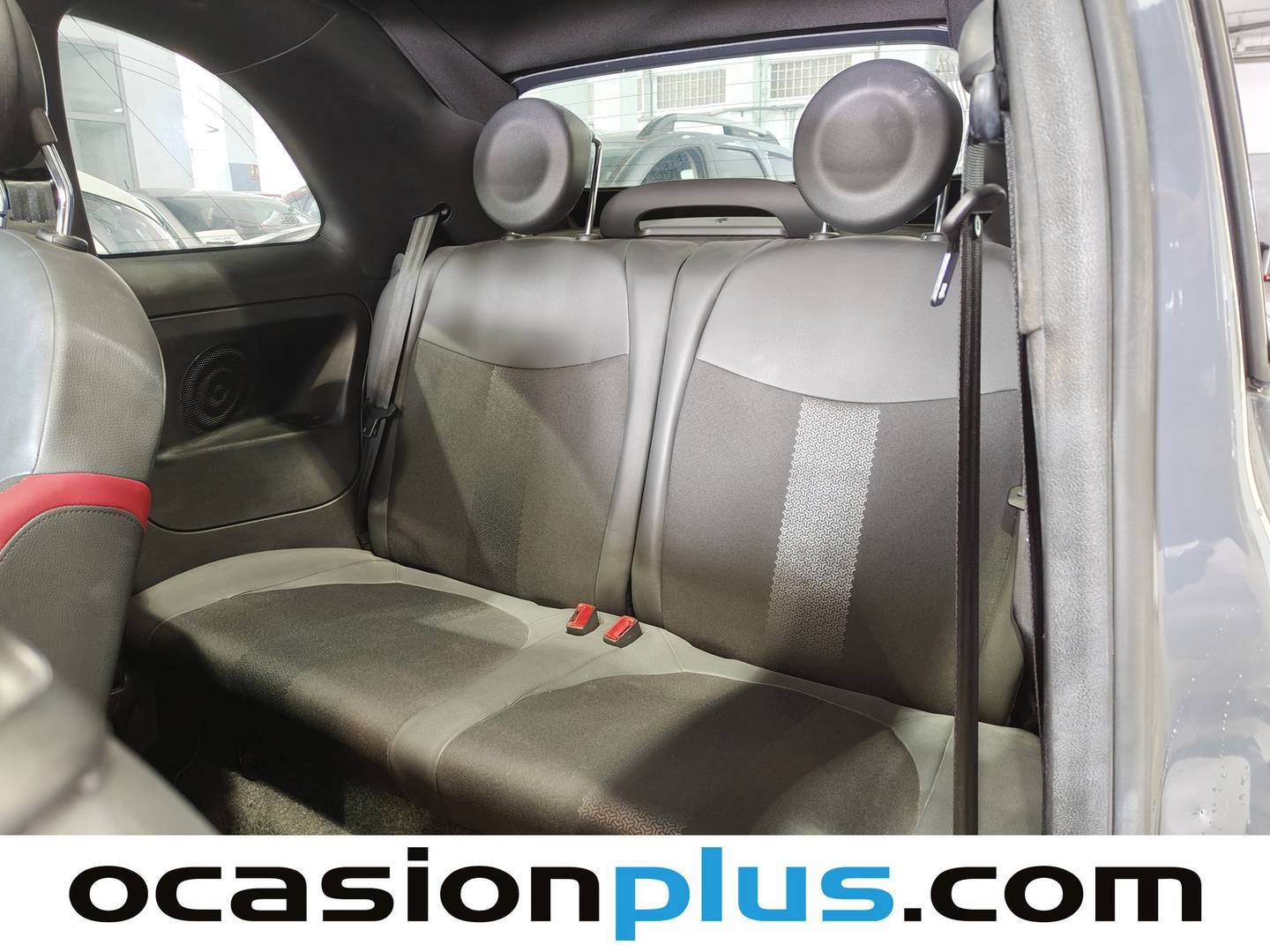 Foto asientos traseros Fiat 500C Fiat 500C 1.2 8v Cabrio S (69 CV)