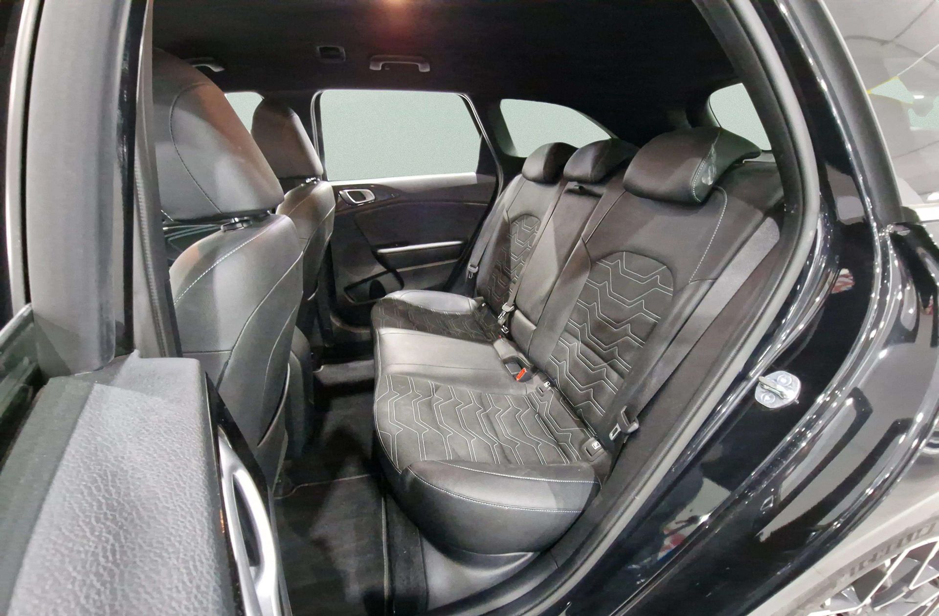 Kia Ceed 1.0 MHEV Style Edition DCT - foto 13