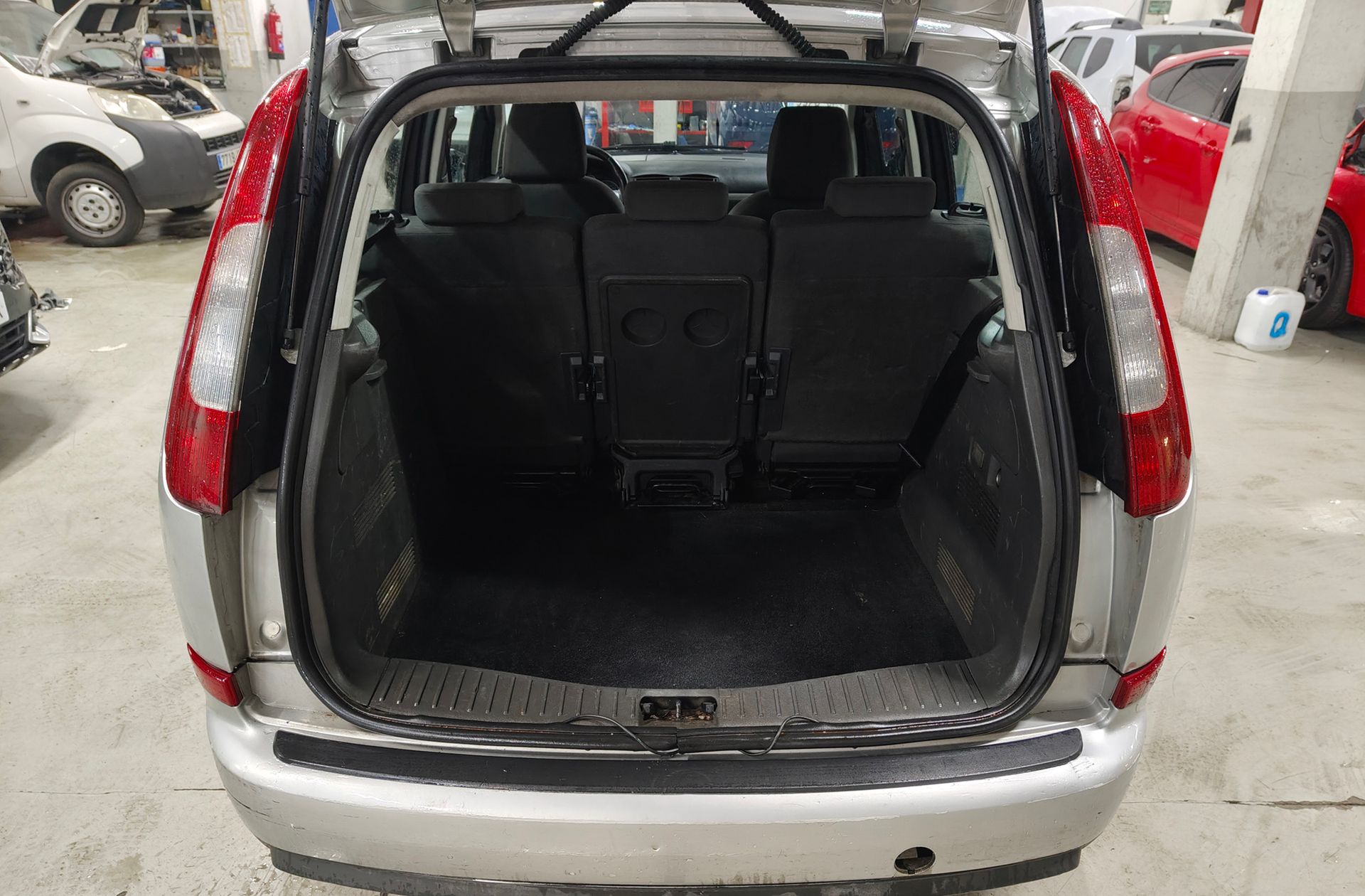 Ford Focus C-Max 1.8 TDCi Trend - foto 12