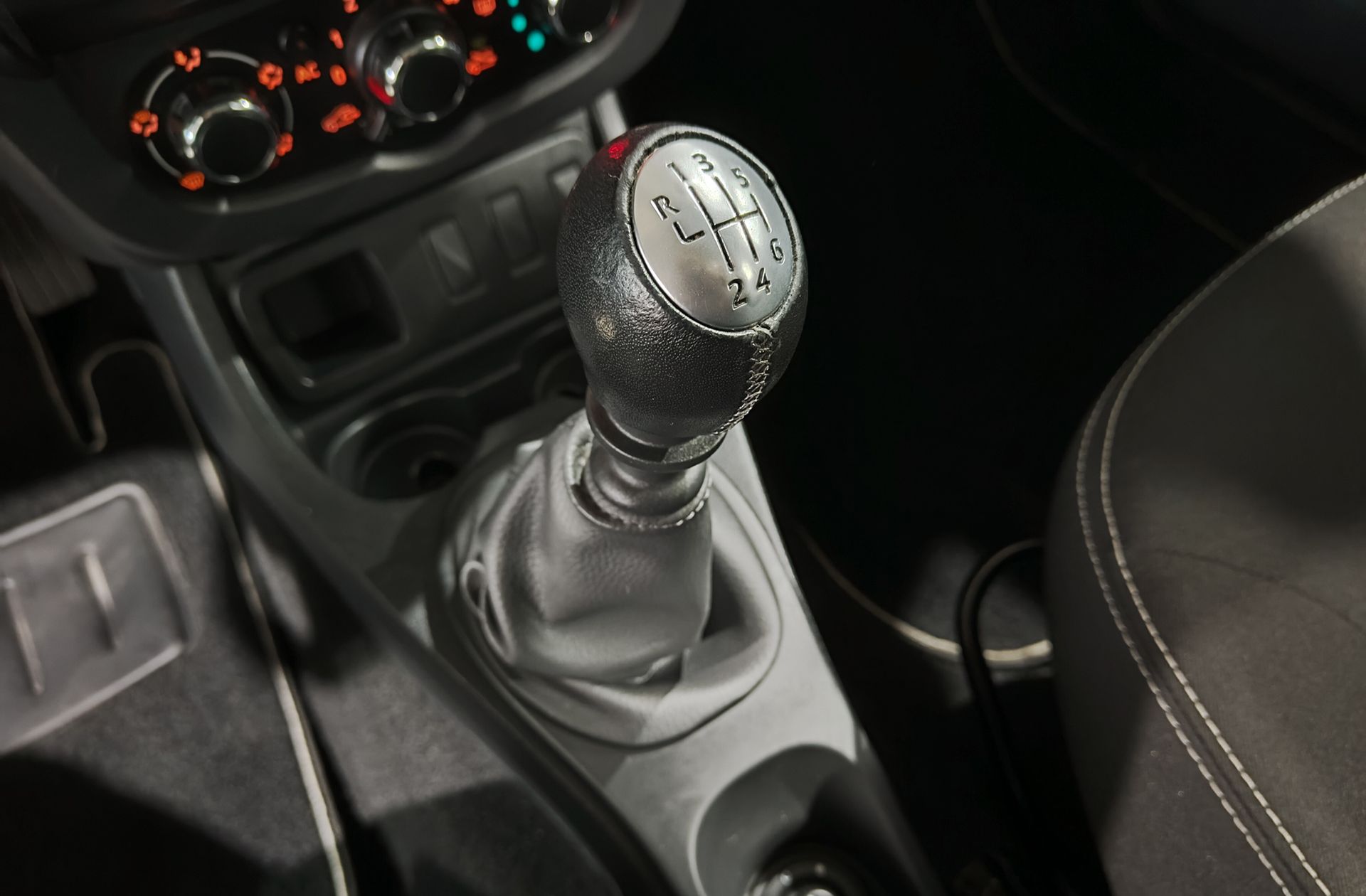 Dacia Duster Laureate TCe - foto 5