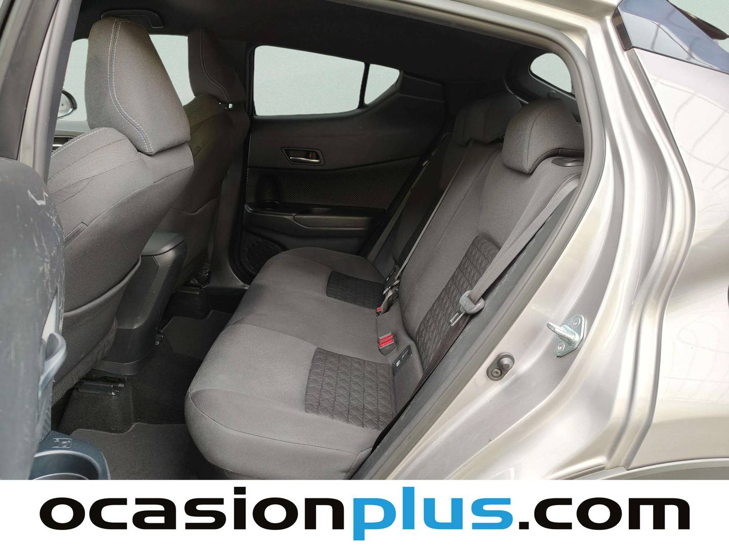 Foto asientos traseros Toyota C-HR Toyota C-HR 1.8 125H Advance (122 CV)