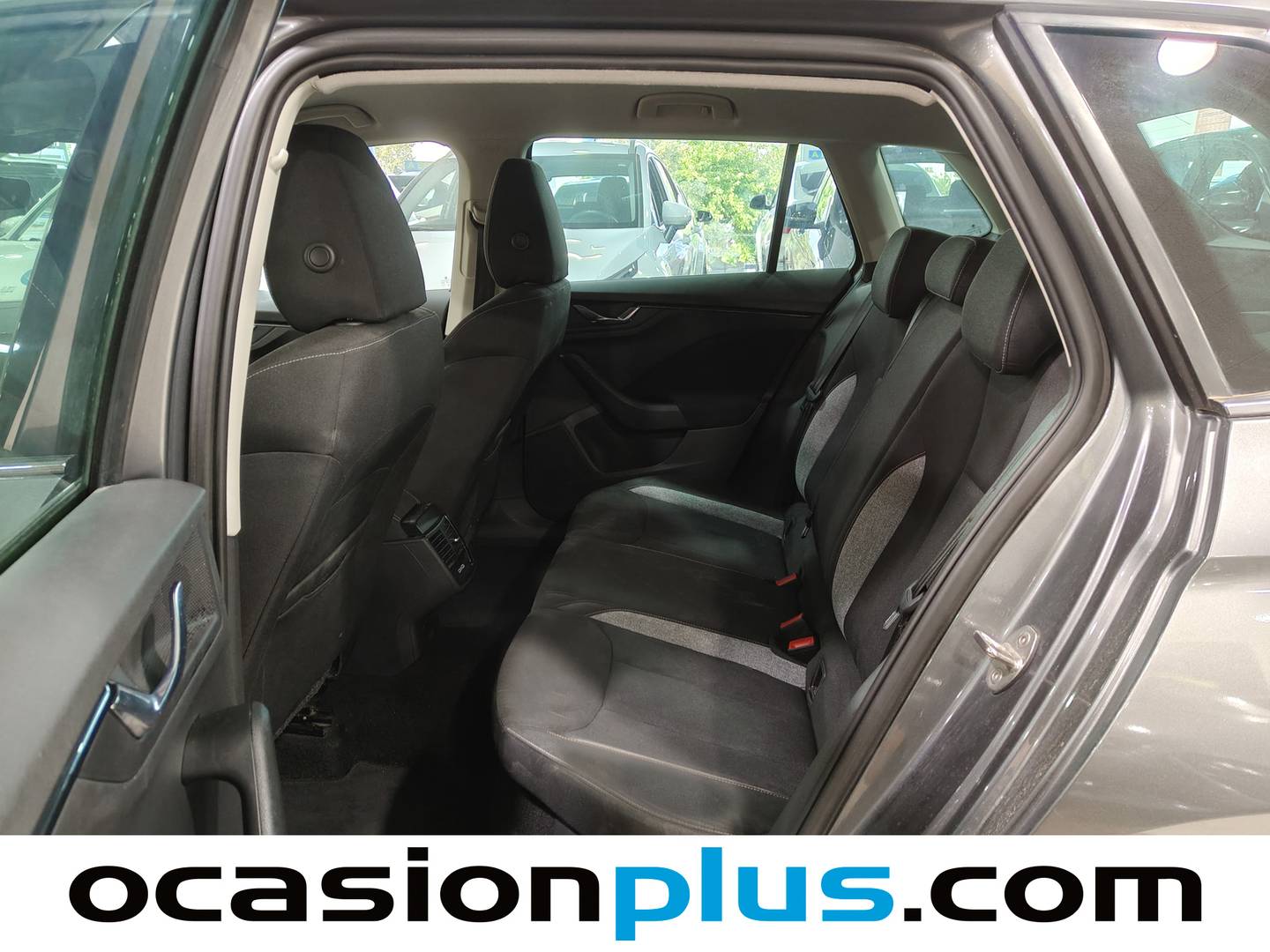 Foto asientos traseros Skoda Kamiq Skoda Kamiq 1.0 TSI Selection DSG (115 CV)