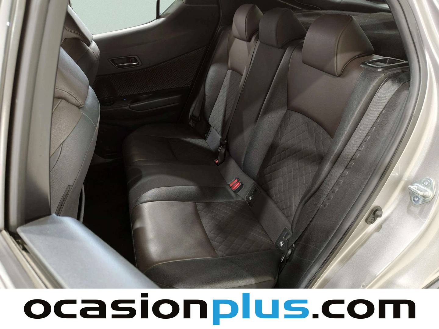 Foto asientos traseros Toyota C-HR Toyota C-HR 1.8 125H Advance (122 CV)