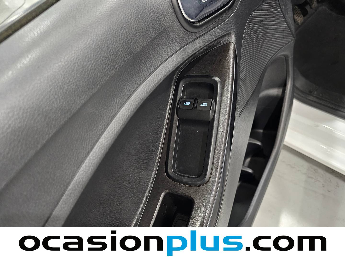 Foto Ford Ka+ Ford Ka+ 1.2 Ti-VCT Essential (70 CV)