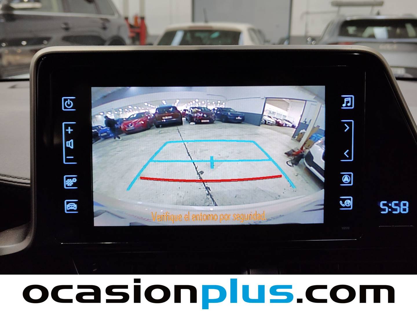 Equipamiento del Toyota C-HR Toyota C-HR 1.4 Fire Lounge (95 CV)