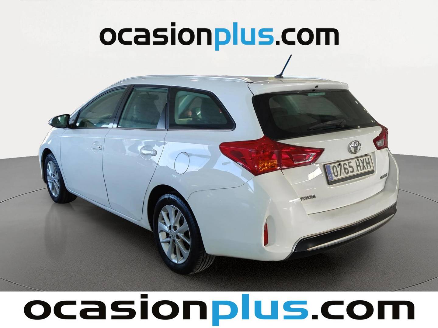 Foto trasera Toyota Auris Toyota Auris 130 Touring Sports Active (132 CV) izquierda