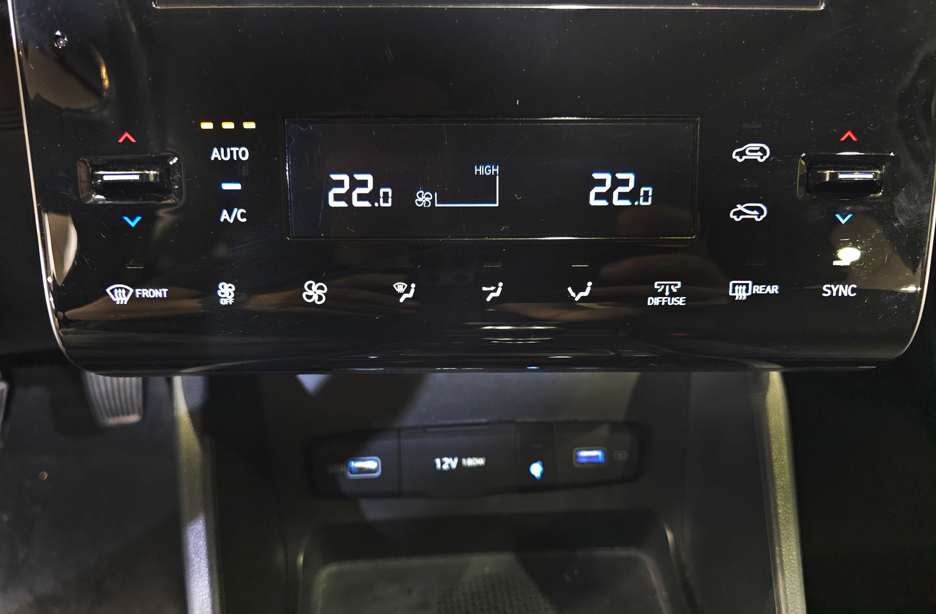 Hyundai Tucson 1.6 CRDi Maxx - foto 30