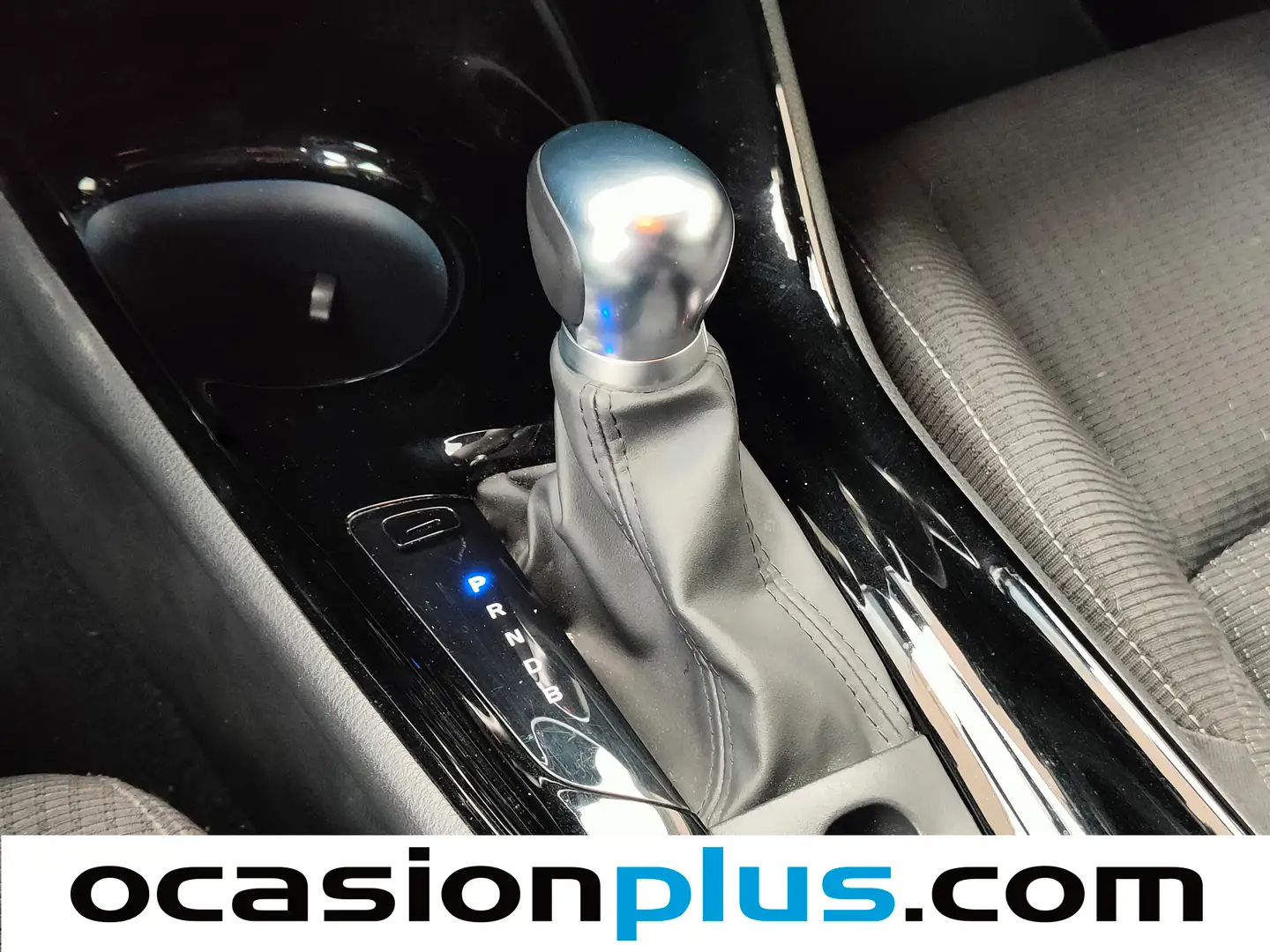 Foto Toyota C-HR Toyota C-HR 1.8 125H Active (122 CV)