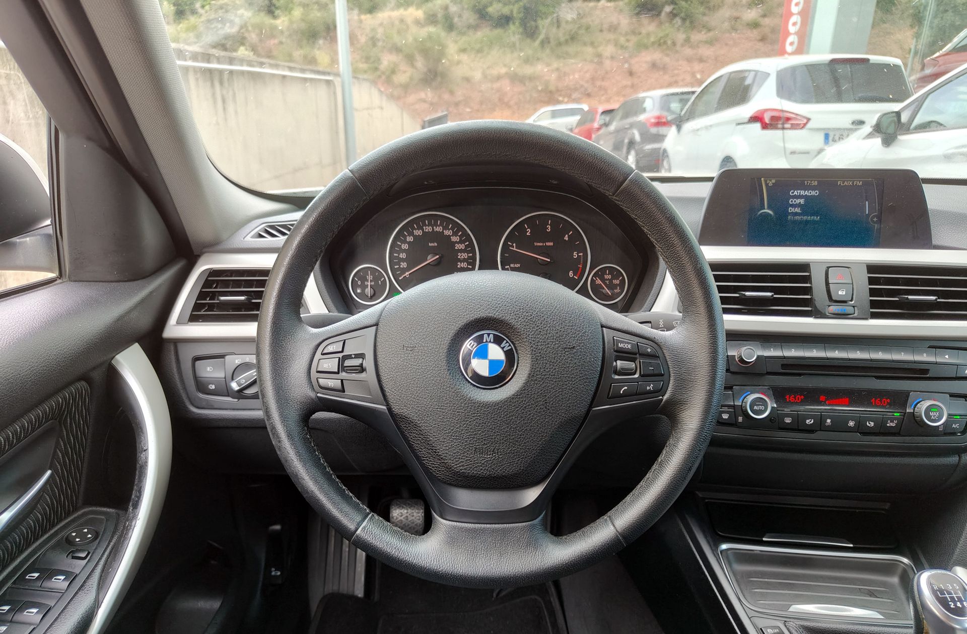 BMW Serie 3 316d - foto 23