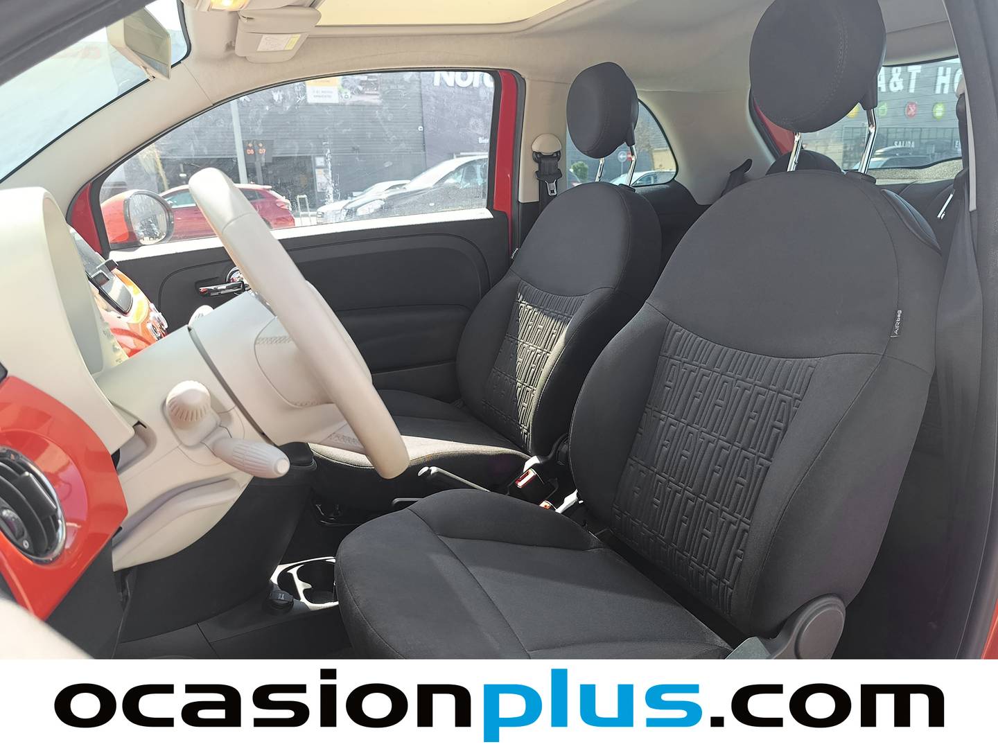 Foto asientos delanteros Fiat 500 Fiat 500 1.0 Hybrid Dolcevita (70 CV)