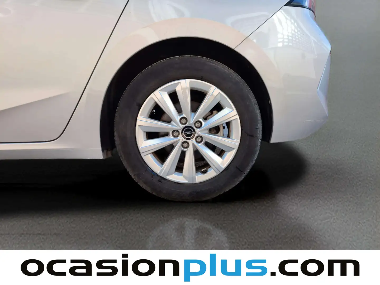 Foto Opel Astra Opel Astra 1.2 Turbo XHT Edition (130 CV)