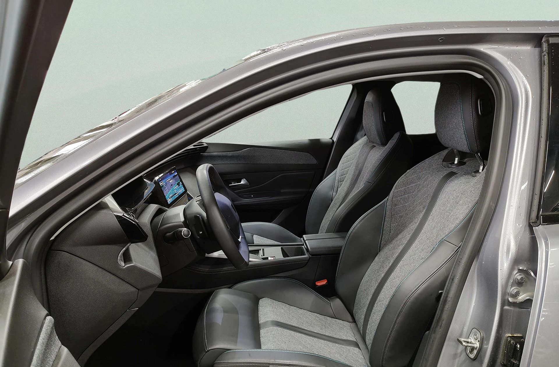 Peugeot 408 Allure PHEV 180 e-EAT8 - foto 13
