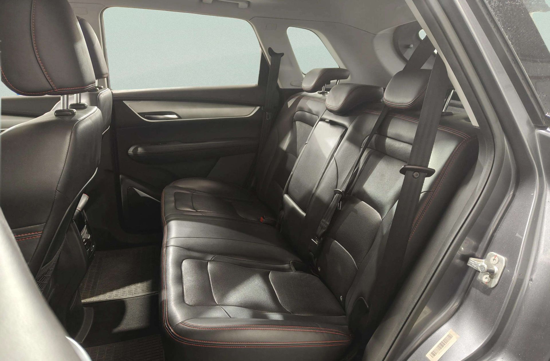 SWM G01 1.5T Luxury - foto 11