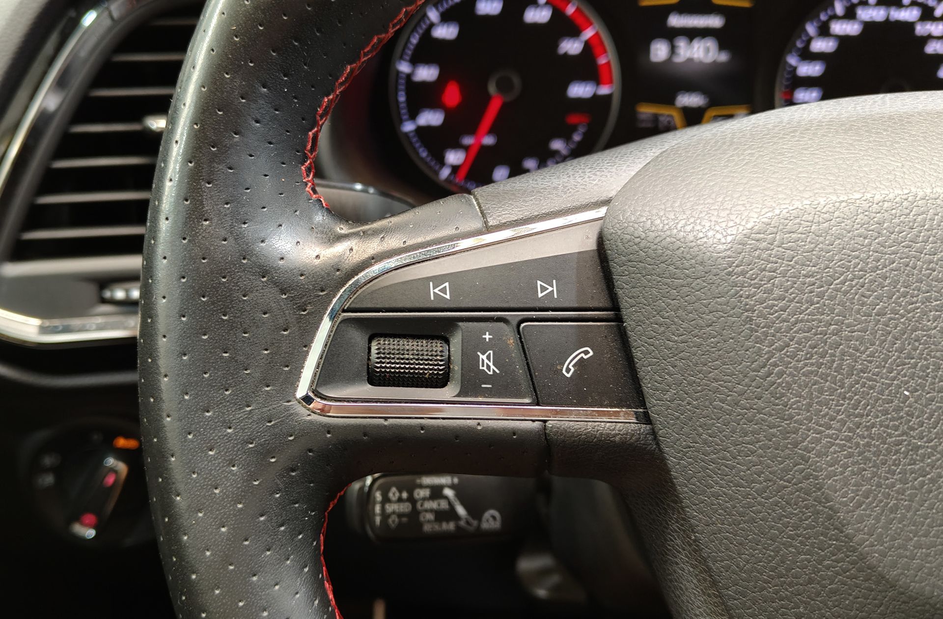 SEAT Ateca 1.4 EcoTSI FR 4Drive - foto 35
