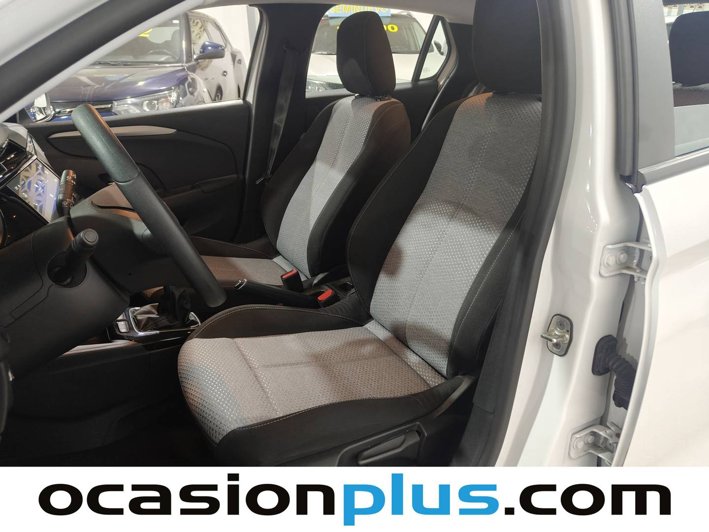 Foto asientos delanteros Opel Corsa Opel Corsa 1.2 XEL Edition (75 CV)