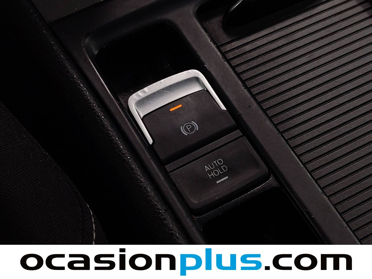 Equipamiento del Volkswagen Golf Volkswagen Golf Business 1.6 TDI BMT (110 CV)