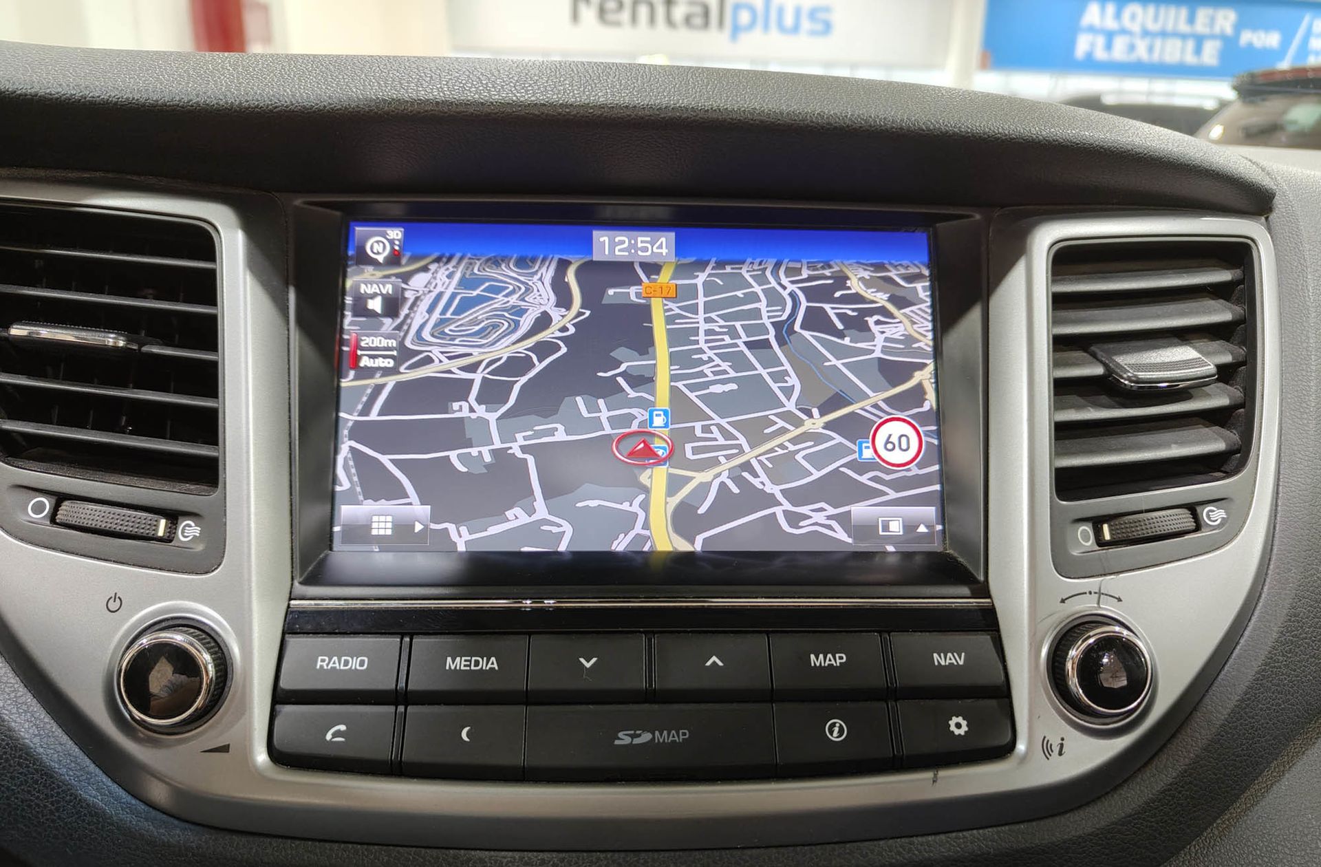 Hyundai Tucson 1.7 CRDi BlueDrive Tecno Sky 4x2 - foto 10