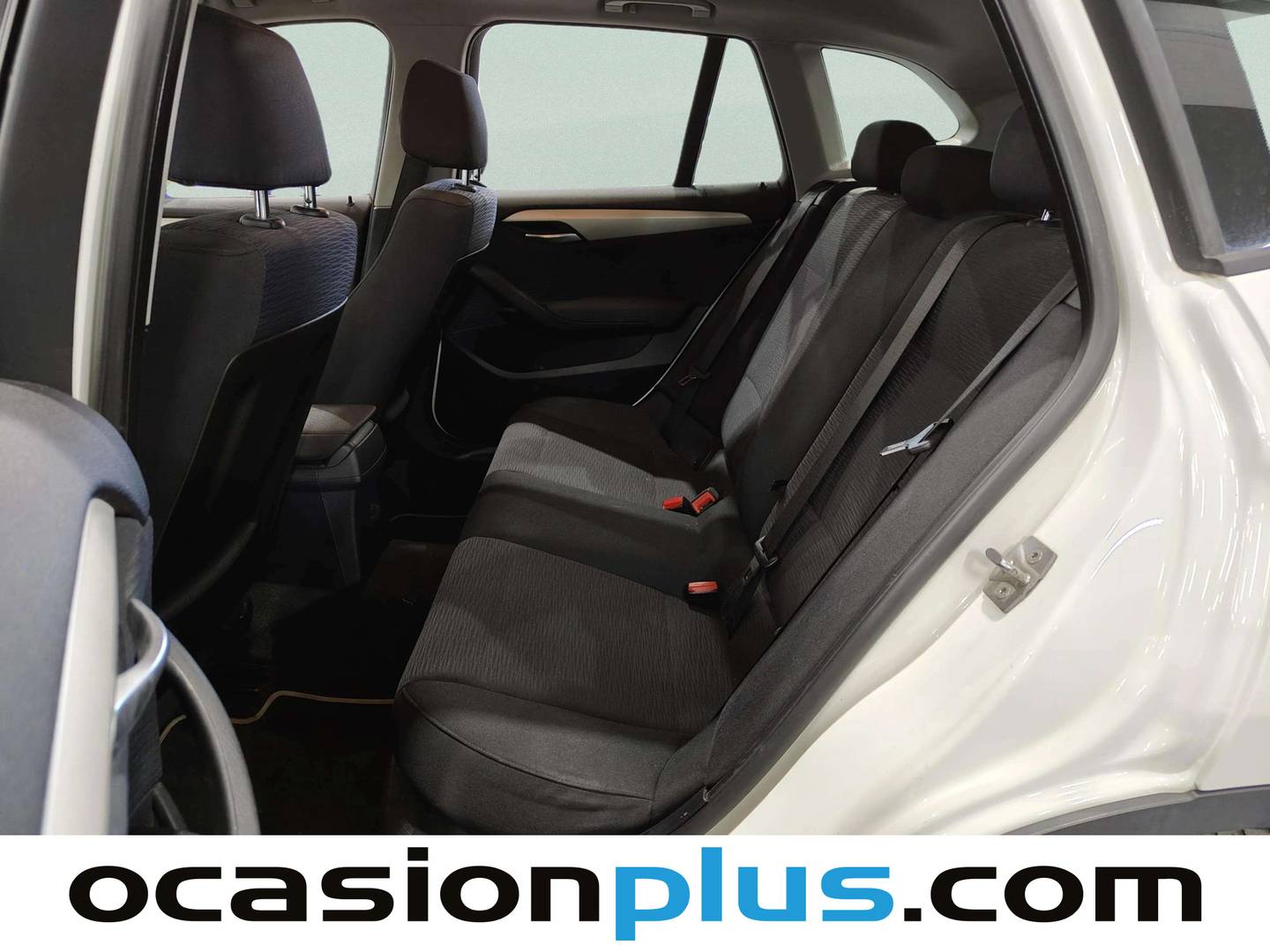Fotos maletero BMW X1 BMW X1 sDrive18d (143 CV)
