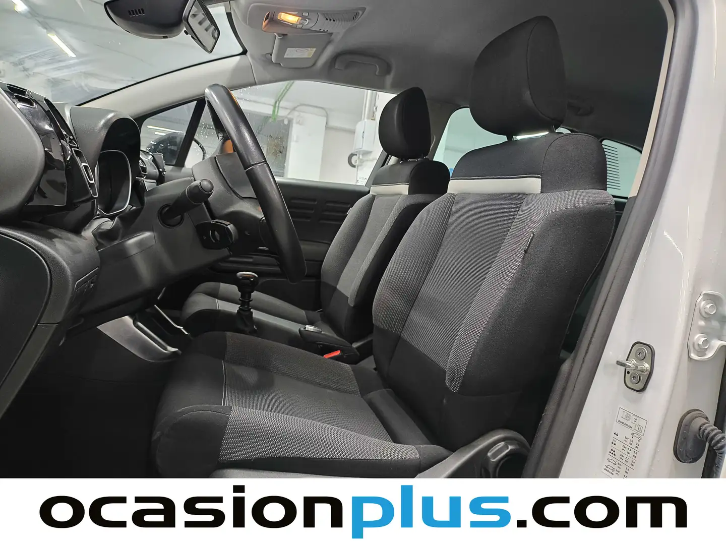 Foto Citroën C3 Aircross Citroen C3 Aircross PureTech 110 S&S Shine (110 CV)