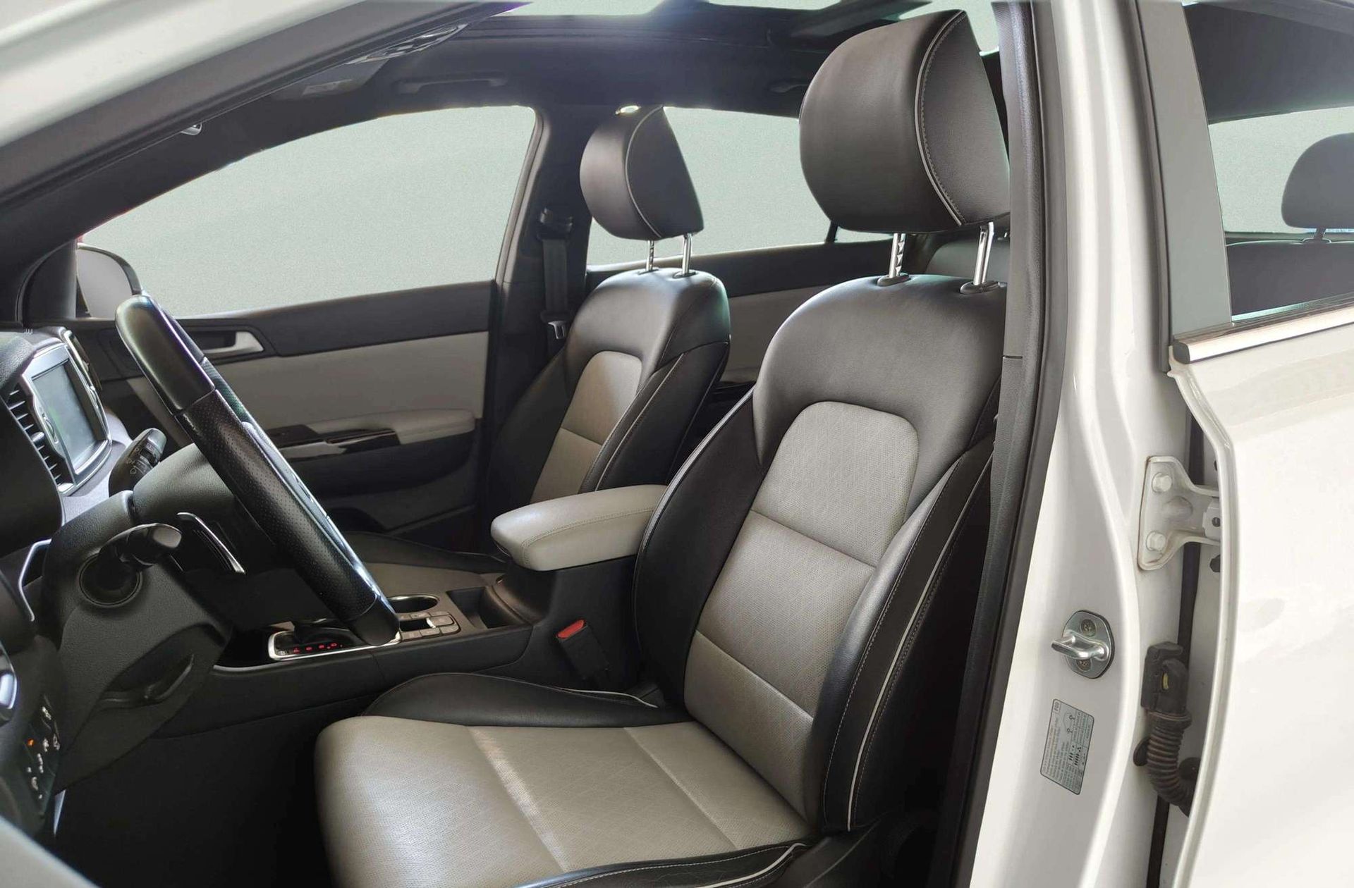 Kia Sportage 1.6 T-GDi GT Line DCT 4x4 - foto 11