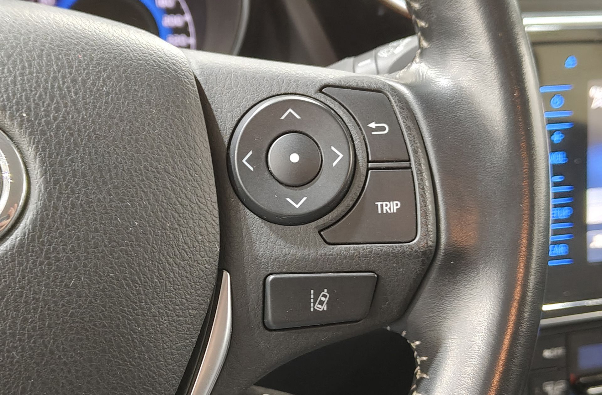 Toyota Auris 140H Hybrid Feel! Edition - foto 22