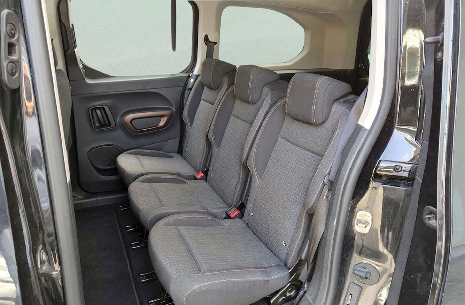 Peugeot Rifter GT Line Long BlueHDi EAT8 - foto 11