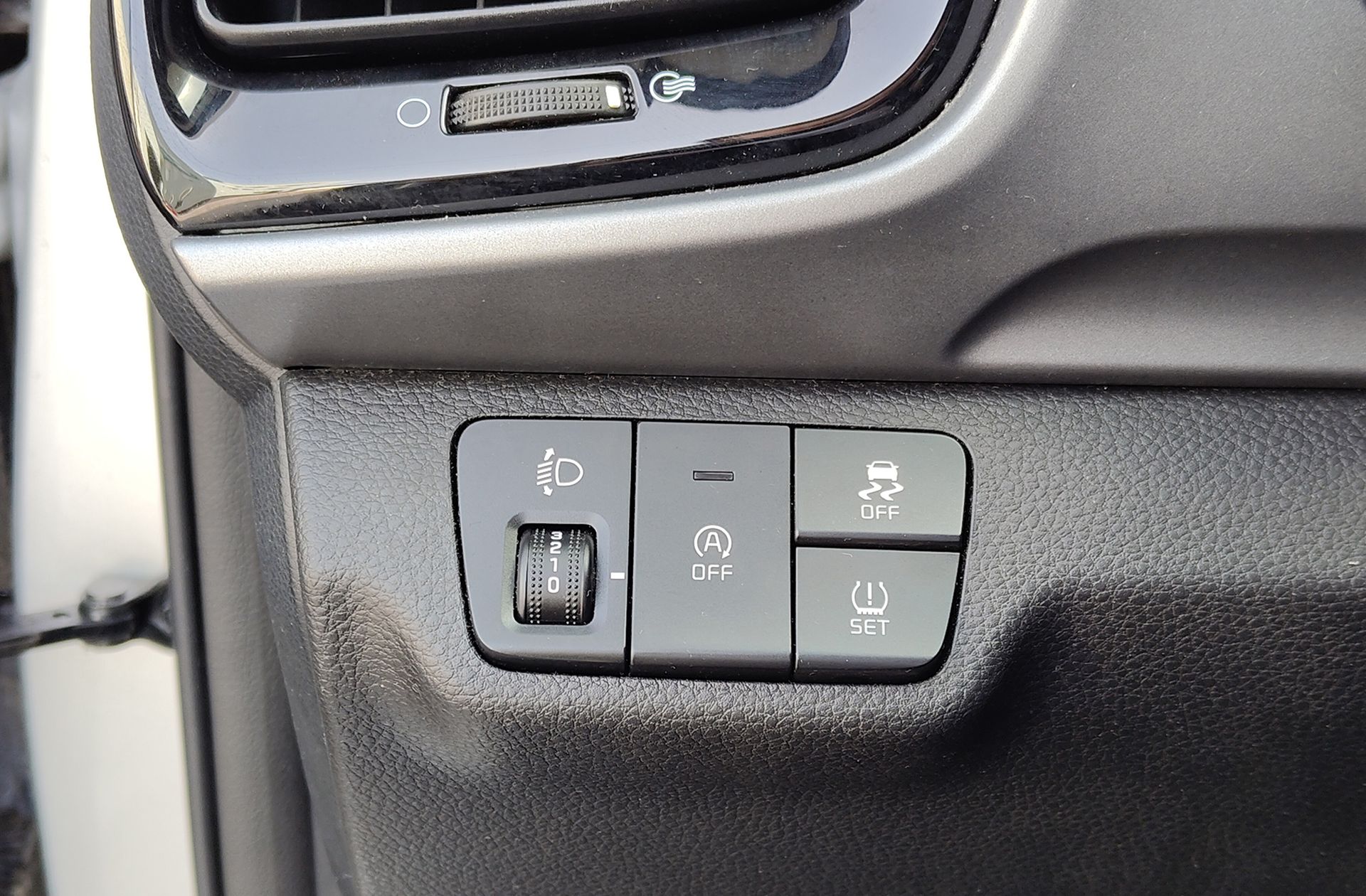 Kia Stonic 1.0 T-GDi Drive DCT - foto 14