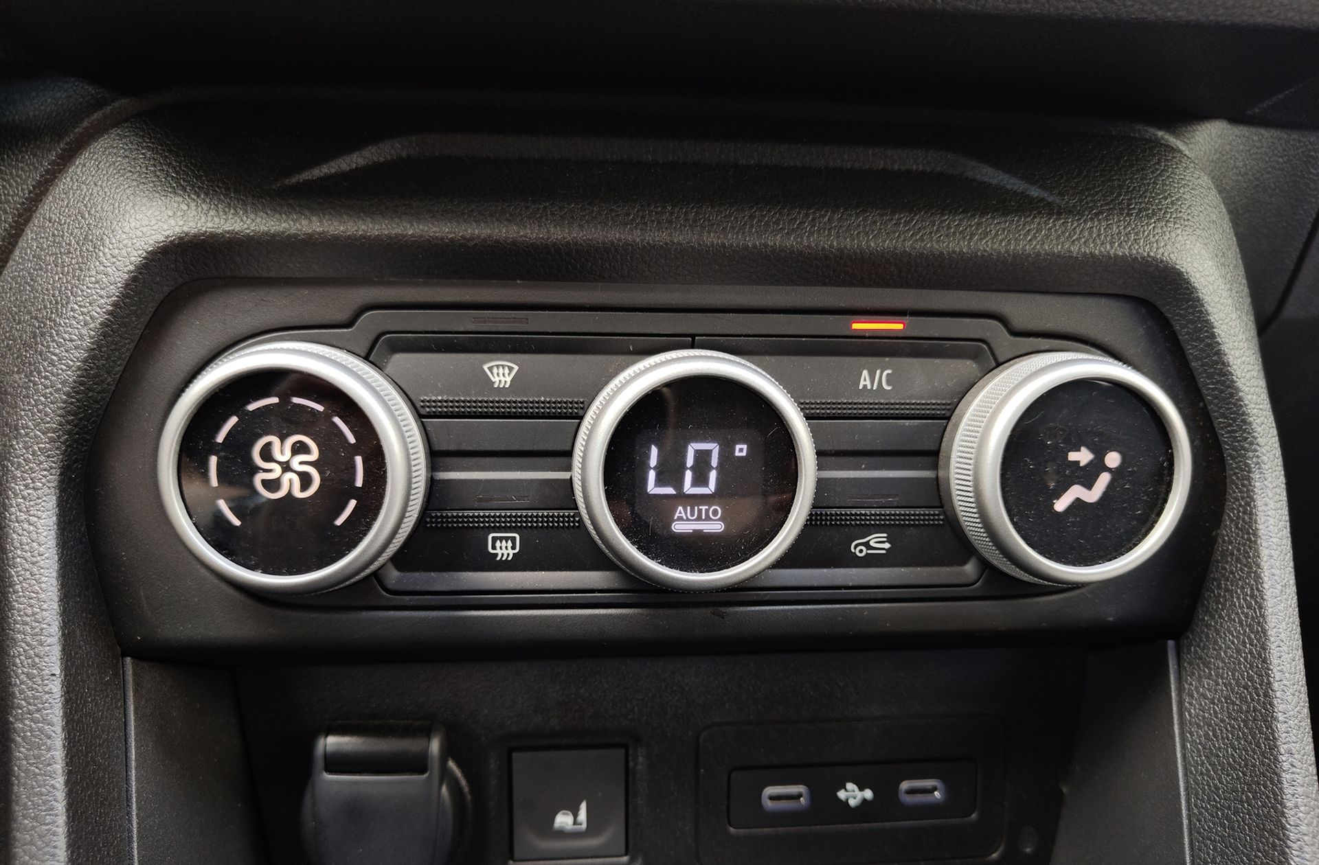 Dacia Jogger Extreme Hybrid 7 plazas - foto 32