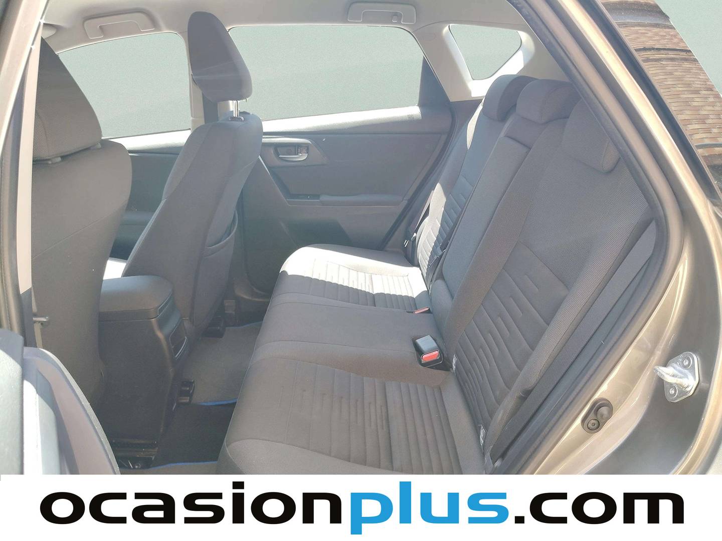 Foto asientos traseros Toyota Auris Toyota Auris 1.8 Hybrid Active (136 CV)