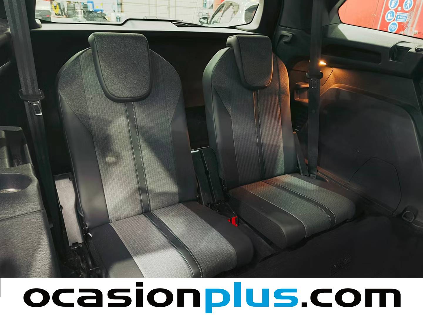 Foto asientos delanteros Peugeot 5008 Peugeot 5008 BlueHDI 130 S&S Allure Pack EAT8 (130 CV) 7 Plazas