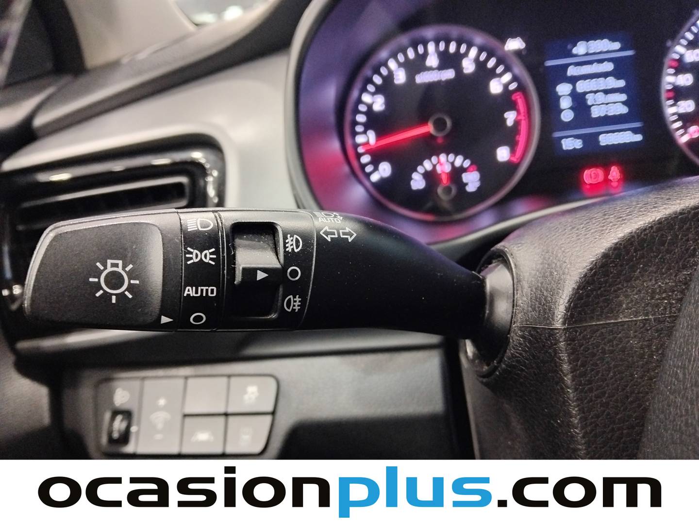 KIA Stonic Kia Stonic 1.2 CVVT Eco-Dynamic Tech (84 CV) de ocasión