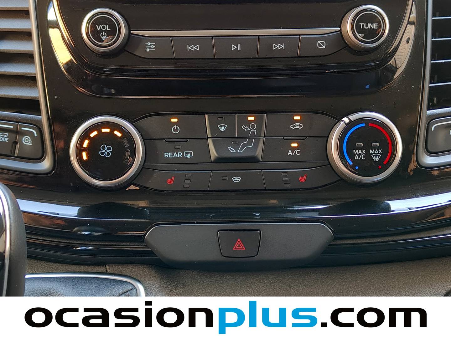 Foto Ford Tourneo Custom Ford Tourneo Custom 2.0 EcoBlue L1 Trend (130 CV) 8 Plazas