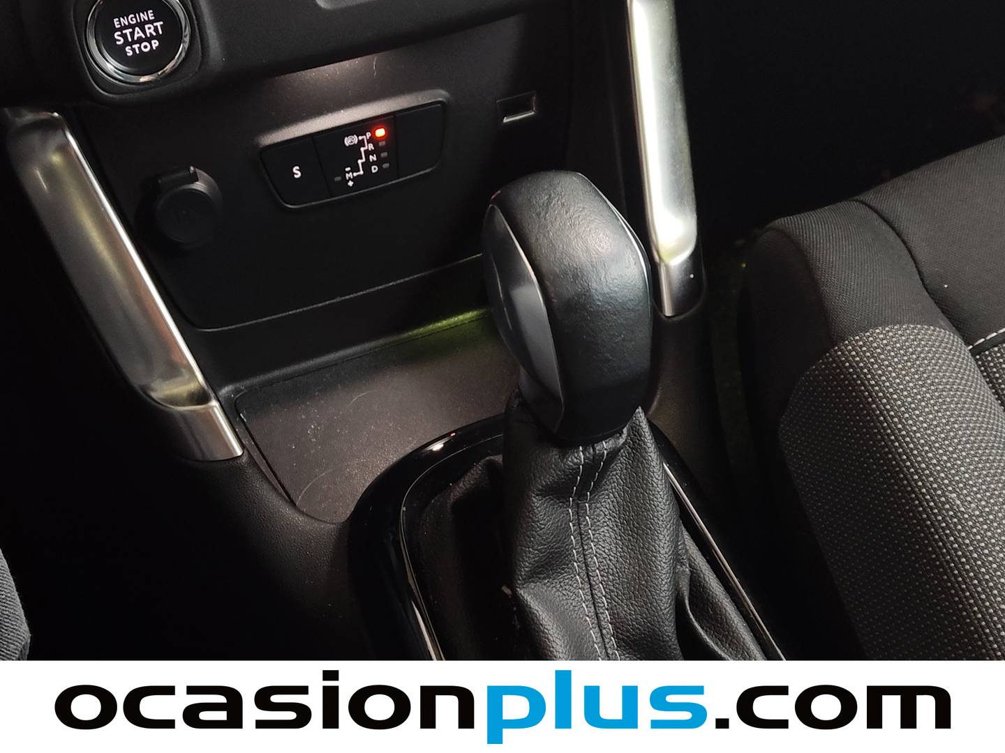 Foto Citroën C3 Aircross Citroen C3 Aircross PureTech 130 Shine Pack EAT6  (131 CV)