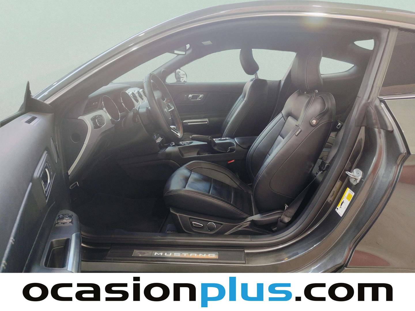 Foto asientos delanteros Ford Mustang Ford Mustang 2.3 EcoBoost Mustang Auto Fastback (314 CV)