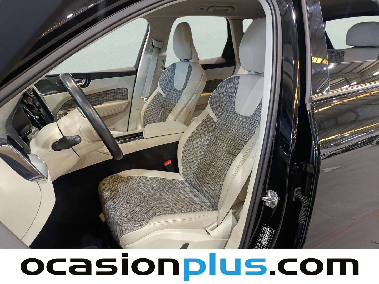Foto asientos delanteros Volvo XC60 Volvo XC60 D4 Momentum Auto (190 CV)
