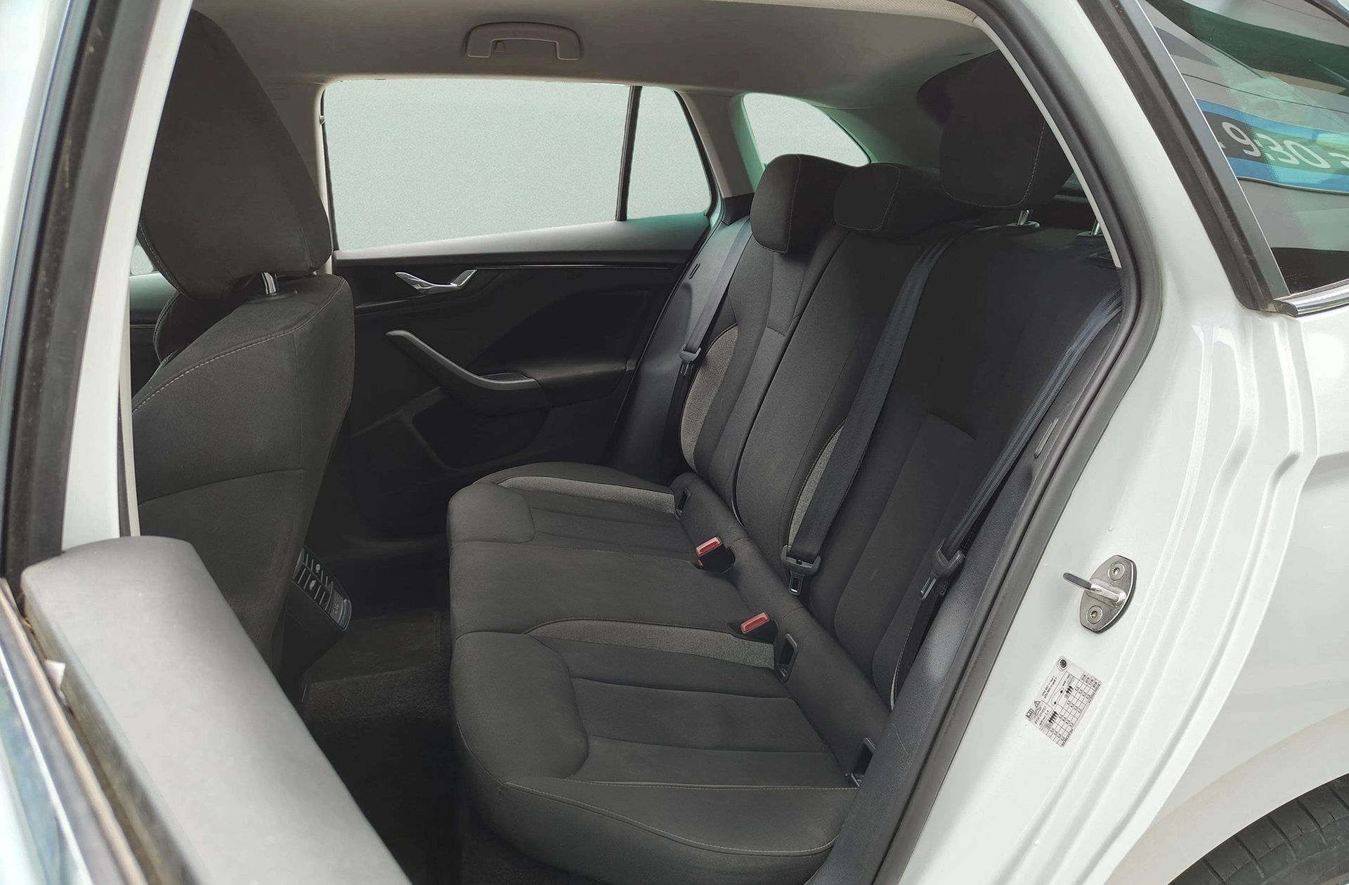 Škoda Scala 1.0 TSI Selection - foto 11