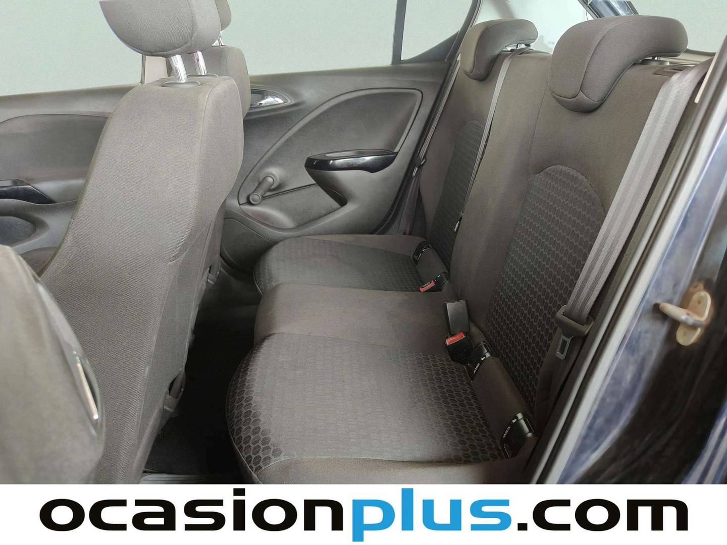 Foto asientos traseros Opel Corsa Opel Corsa 1.4 Expression (75 CV)
