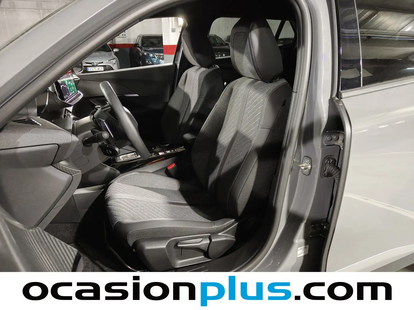 Foto Peugeot 2008 Peugeot 2008 Allure Hybrid eDCS6 (136 CV)