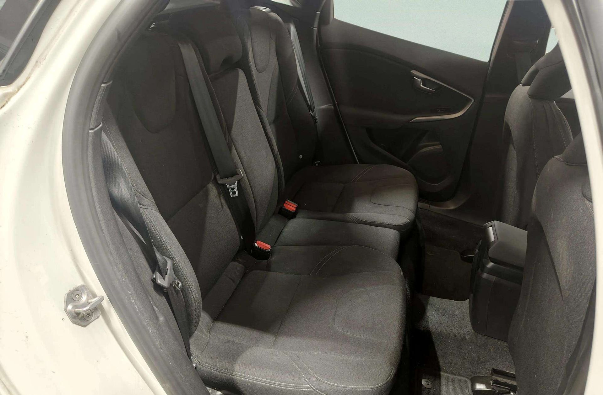 Volvo V40 D2 Kinetic - foto 14