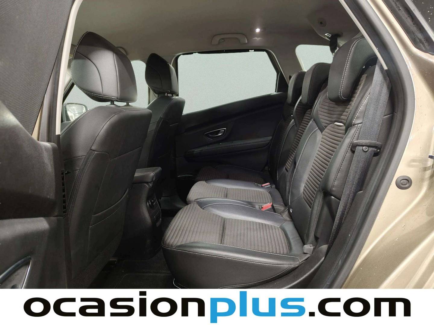 Foto Renault Scénic Renault Scenic Zen TCe  (140 CV) GPF EDC