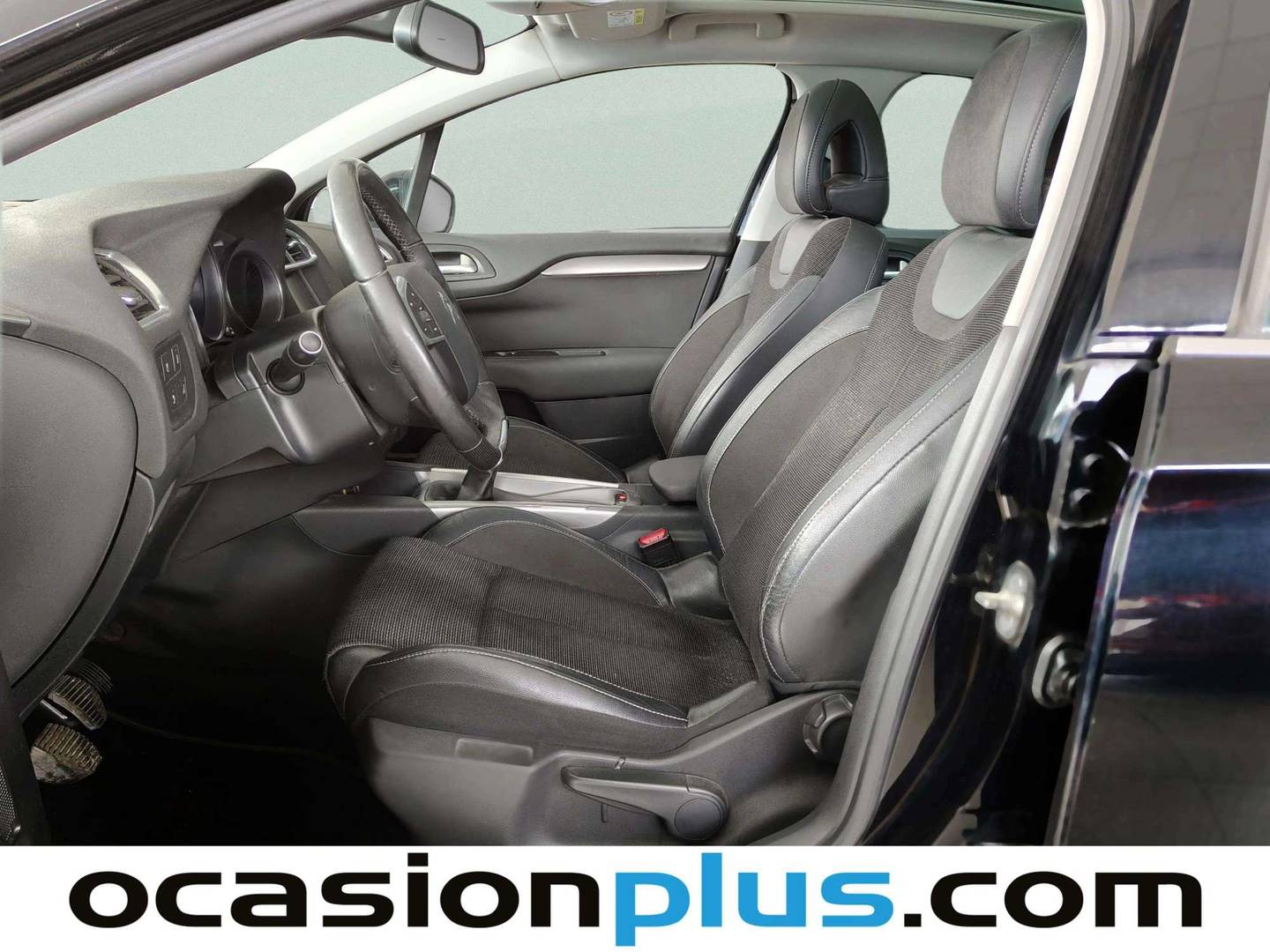 Foto asientos delanteros Citroën C4 Citroën C4 PureTech 110 Feel Edition (110 CV)