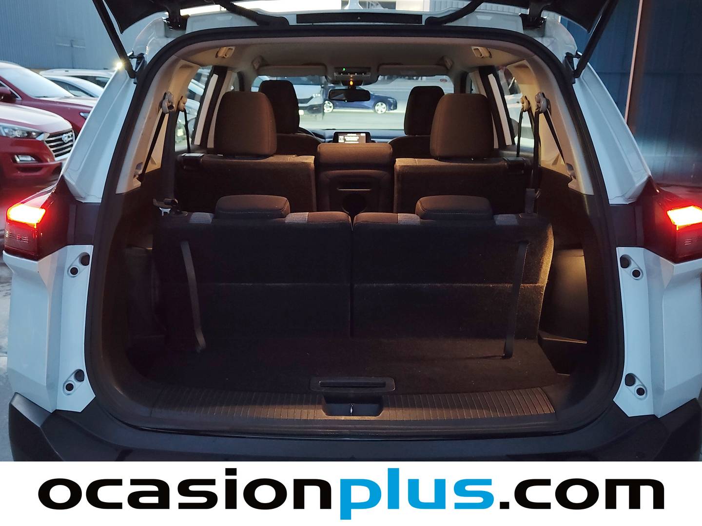 Foto Nissan X-TRAIL Nissan X-Trail 1.5 e-4orce Acenta 4x4 Auto (213 CV) 7 Plazas siete plazas